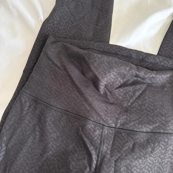 🆕🖤 Lululemon Wunder Train HR Tight 28” - Distressed Twill Emboss Black - Picture 6 of 10